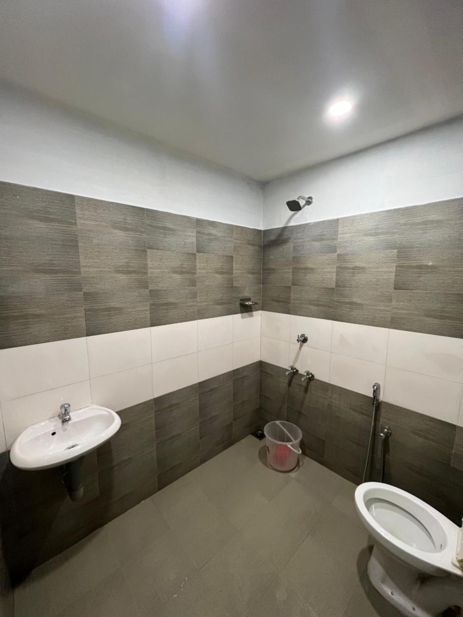 Heres Haut Residency Kochi Dış mekan fotoğraf