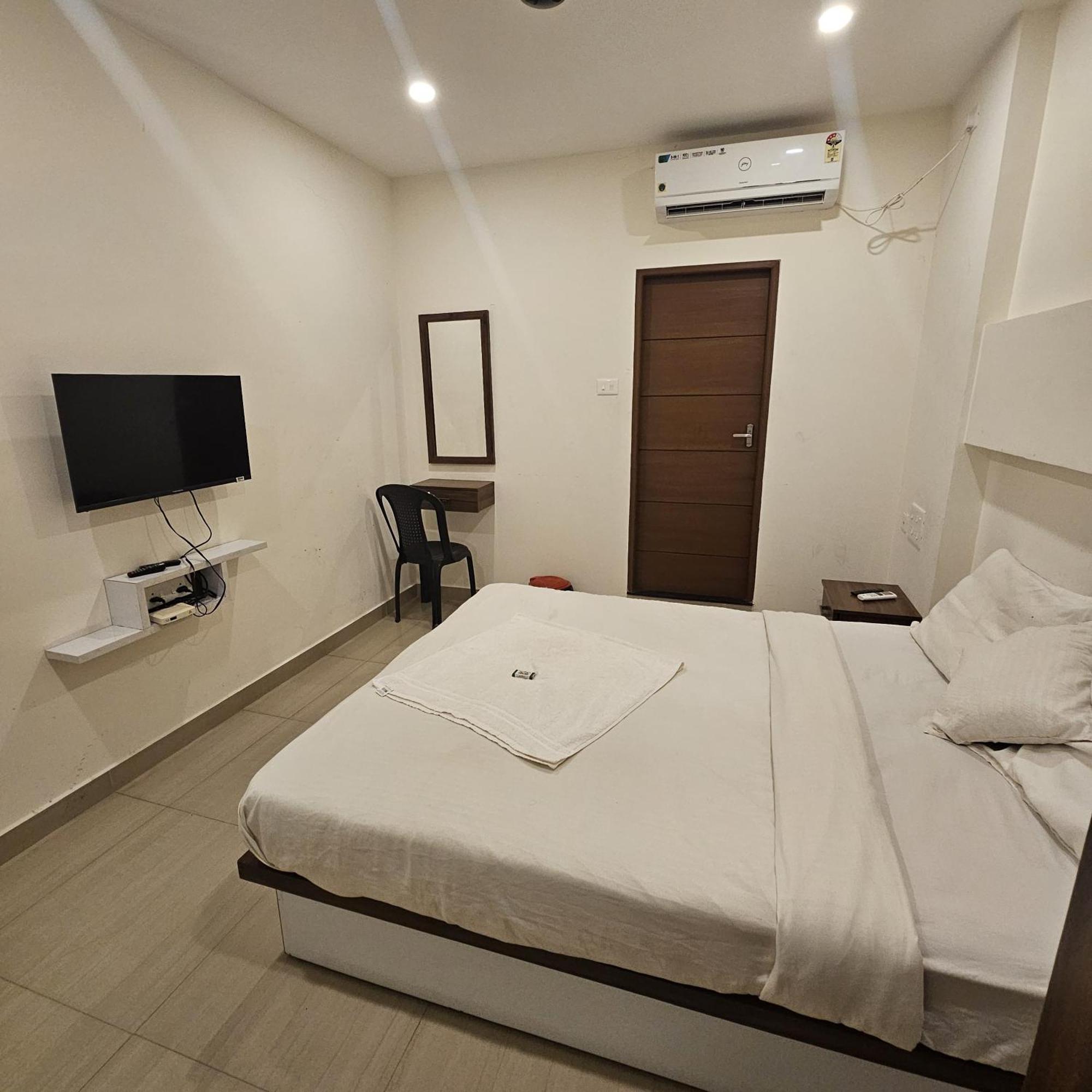 Heres Haut Residency Kochi Dış mekan fotoğraf