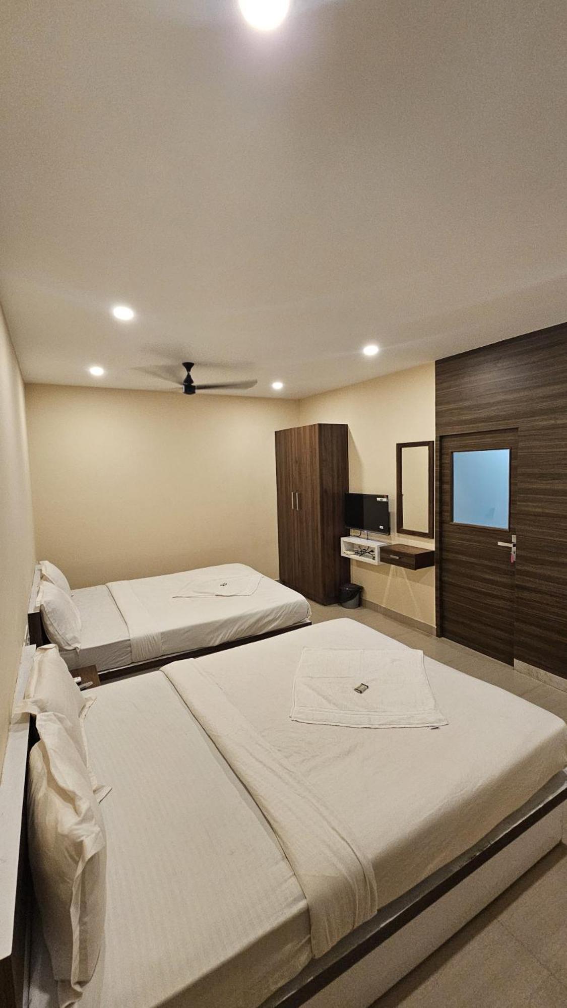 Heres Haut Residency Kochi Dış mekan fotoğraf