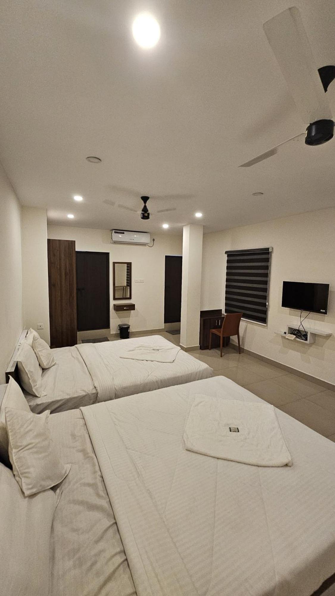 Heres Haut Residency Kochi Dış mekan fotoğraf