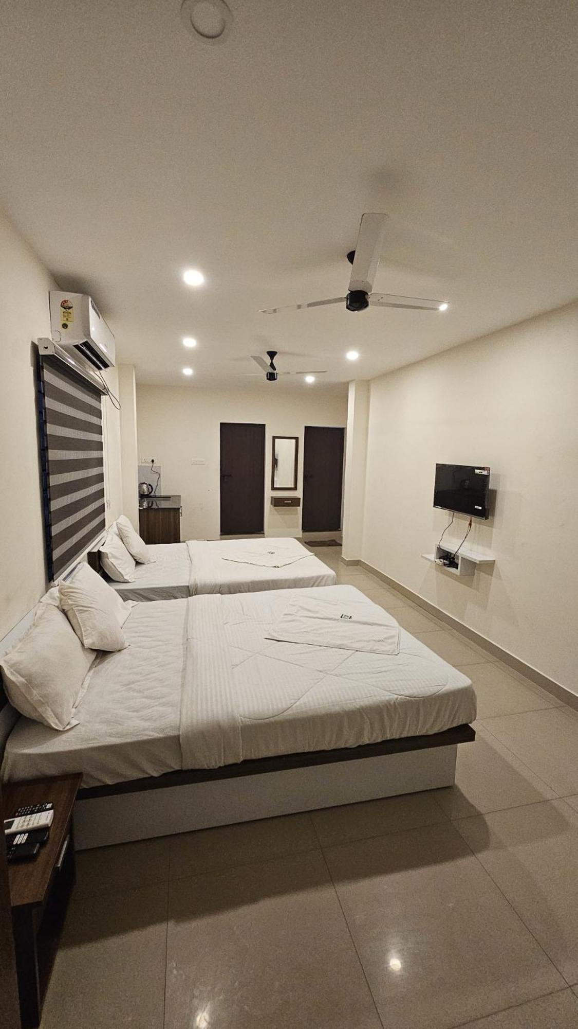 Heres Haut Residency Kochi Dış mekan fotoğraf