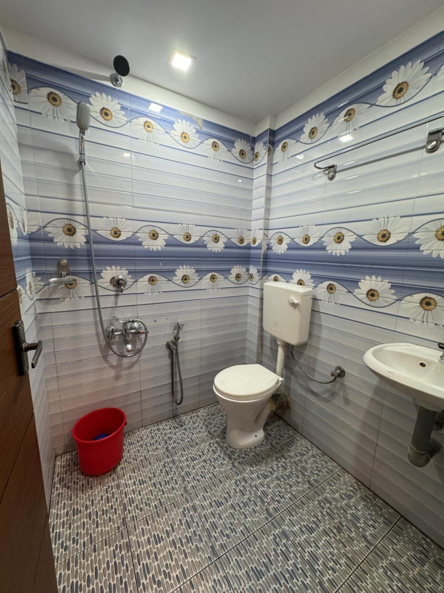 Heres Haut Residency Kochi Dış mekan fotoğraf